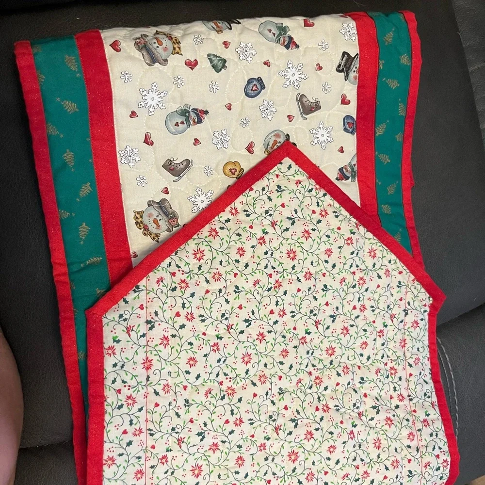 Vintage Festive Snowman Holiday Table Runner
